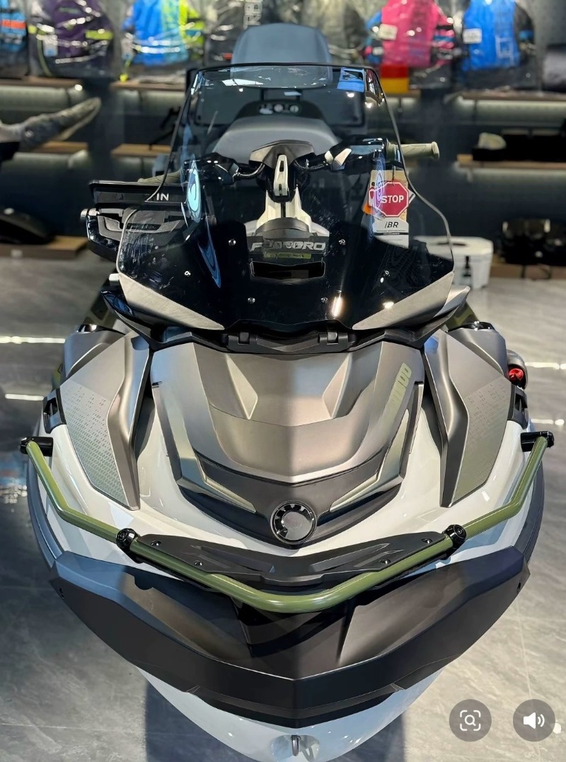 25 BRP Jet Ski Edición Pinnacl - Jetski Fishing Equipment reseña y precio